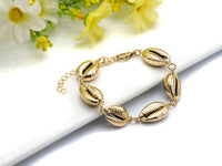 Gold Cowrie Shell bracelet, V40