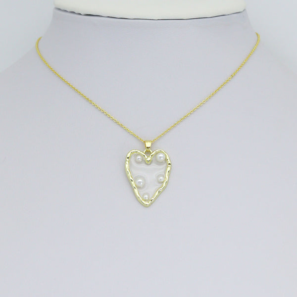 Hammered Edge Acrylic Heart with Pearl Charm Pendant, Sku#JL202